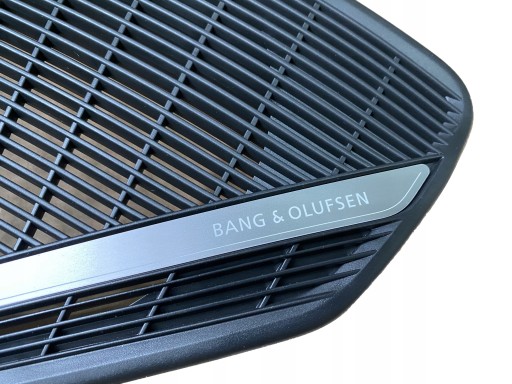 AUDI A4 8W B9 grid right bang OLUFSEN 8W0035294