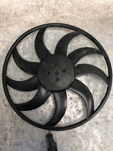 ventilator ventilator hladnjaka FORD FOCUS MK4 JX61-8C607-BB