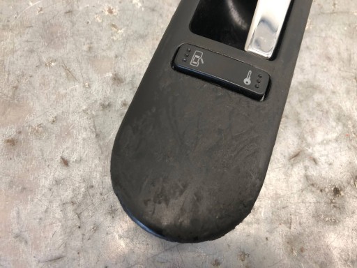 handle inner PRZYCISKI right front VW NEW BEETLE 1C1837114C