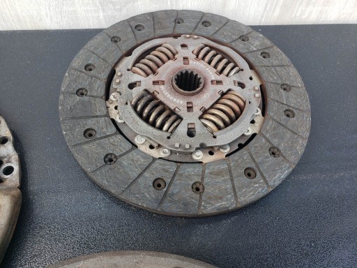 Jednomas Sztywne wheel + clutch SAAB 9-3 II 93 OE 1.8t 2.0t 2.0T B207