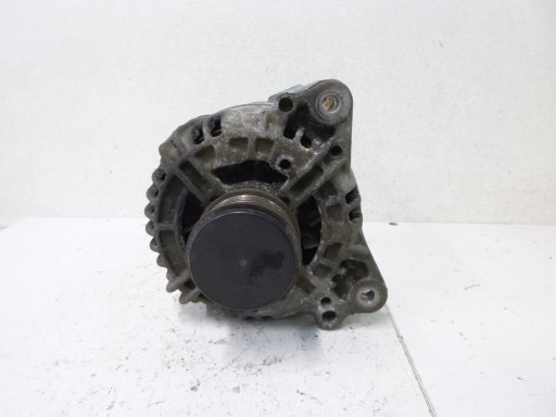 alternátor VW Golf V Passat B6 Touran 2.0 TDI 06F903023F OE Bosch 140A