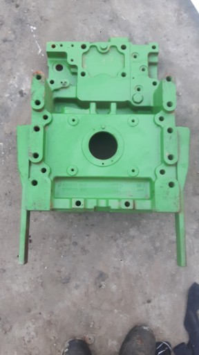 Корпус вом R554583 RE577309 JOHN DEERE 6215R
