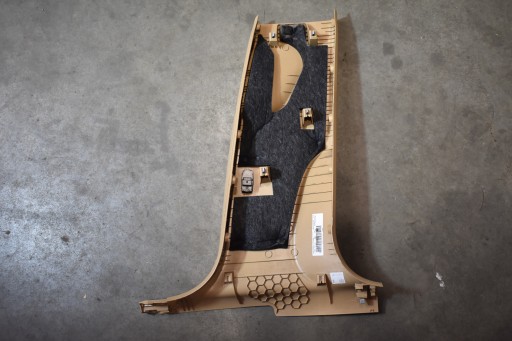 IDEALNA cover side SLUPKA B left PORSCHE MACAN 1