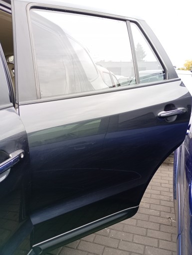 Hyundai Santa Fe 2 II 06-12 dveře levé zadní záď kod lakieru 2Z