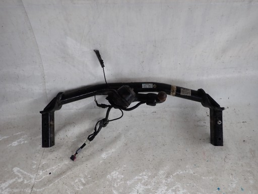 AUDI Q5 e 1 8R0800495D 08-16 Gancio traino