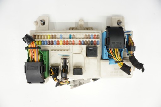 VOLVO S40 II блок предохранителей 2.5 T