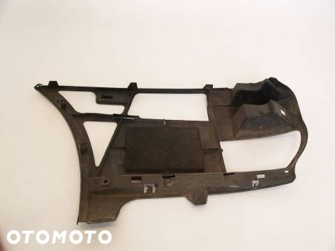 Citroen C5 držák pravý nárazník záď c 5 01-05 kombi