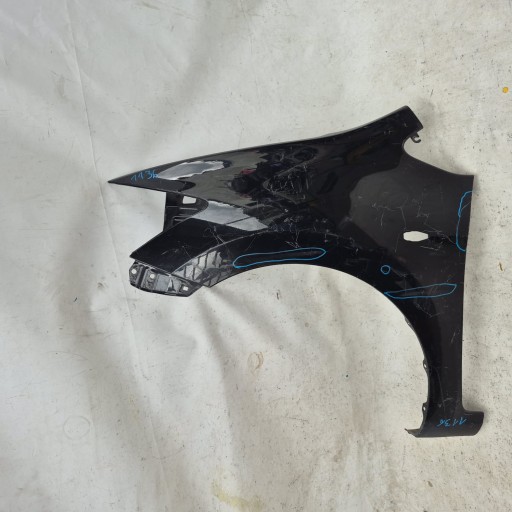 TOYOTA AURIS and 1 06-09 fender front front left