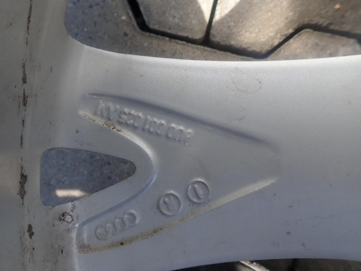DISK DISK AUDI 5X112 ET43 7J 17" 8U0