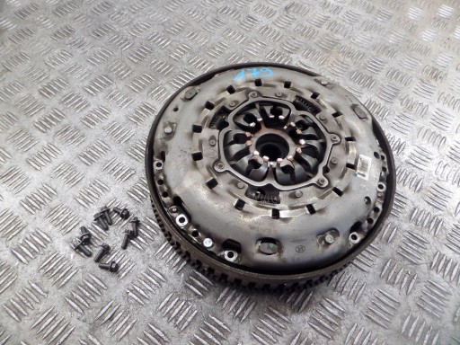 NISSAN QASHQAI 1.6 DCI DWUMAS Embrayage Galet tendeur courroie DMUMASOWE 302056476R 302101178R