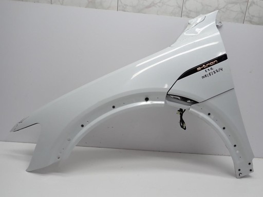 12345 - Лівий передній передній клапоть audi e-tron 4ke 22r заряджається розетка