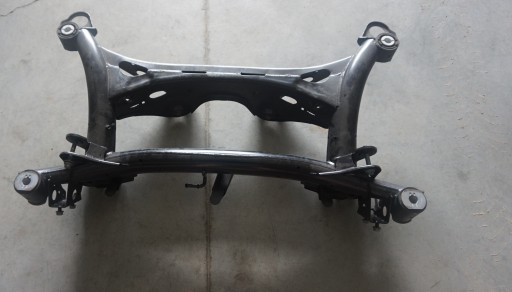 Volvo oe 32269606 задняя балка volvo xc40