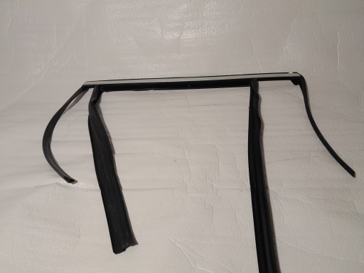BMW X5 G05 gasket moulding windows right rear part 7428690