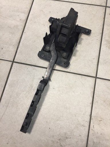 20017193 - BMW 2 F45 F46 підйомний механізм жалюзі передній