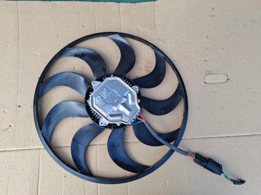 ventilator hladnjaka ventilator FORD KUGA MK3 25r 2.5 HYBRYDA 3137232036