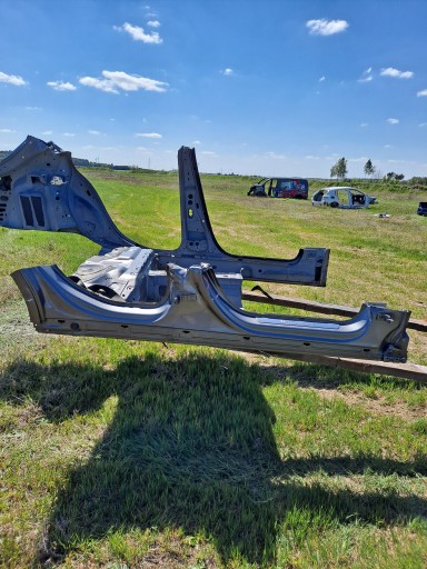 Правый порог MERCEDES A Class W177