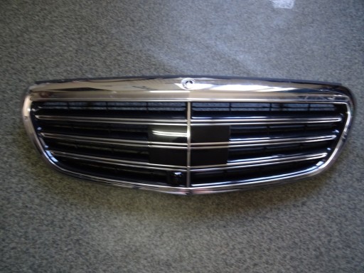 A2138805202 - Решітка MERCEDES E-CLASS 213 W213 DIST CAMERA