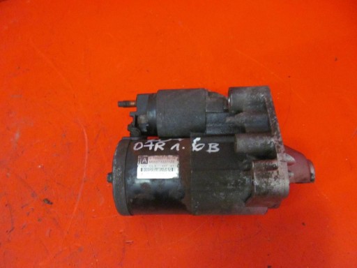 PEUGEOT 207 1.6 VTI 5FW CITROEN C4 PICASSO a MINI R56 startér V755001780