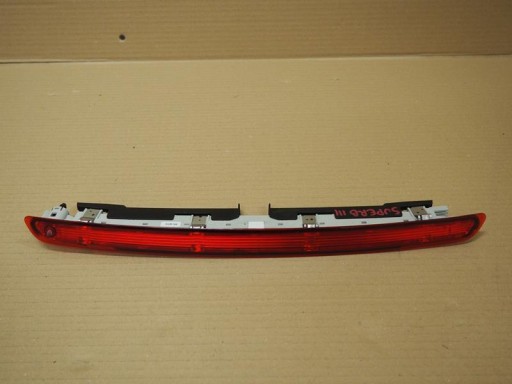 Лючок стоп-сигнала skoda super iii 5e9945097c