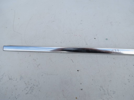 moulding dust CHROM left front VOLVO V70 lll 3.2 B R6 243 KM 07-16r