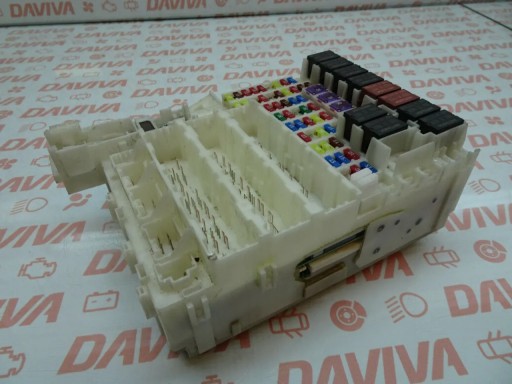 TM8-E210 - Honda Insight 1.3 IMA Мягкий гибрид 73 кВт (99 л.с.)