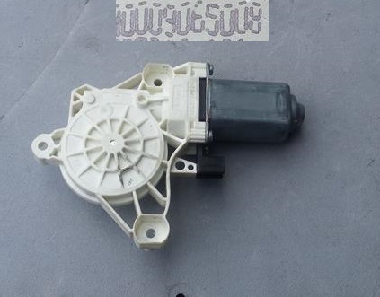 Моторчик склопідйомника лівий задній mercedes c 206 w206 0009065008