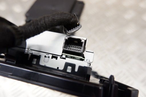 Бездротова зарядна станція lexus nx (_z1_) 861c078021 2.5l hybrid