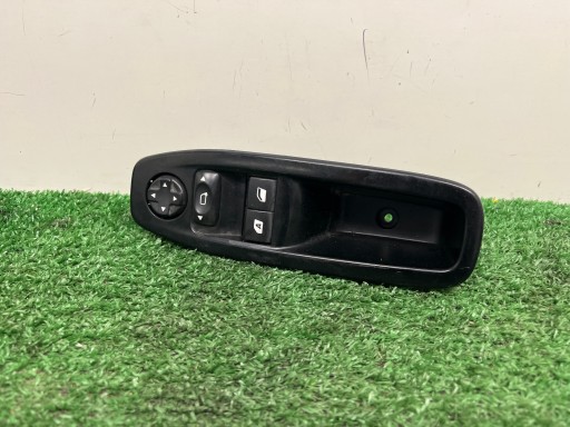 control panel of the window driver´s PEUGEOT 208 96758211ZD