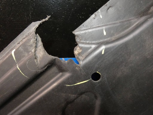 MERCEDES E KLASA W213 cover lower chassis left STAN as for FOTO