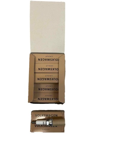 Свеча зажигания vw audi skoda seat новая 101905611g