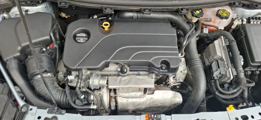 OPEL ASTRA K V KOMBI 17R 1.4 TURBO petrol 110Kw 150Km engine complete LE2