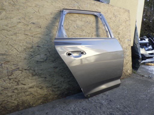 AUDI A6 C8 4K9 KOMBI door right rear.