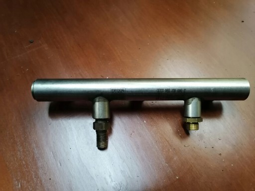 Rampe injection AUDI AUK 3.2 06E130090C