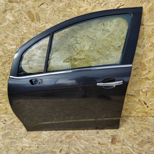 Citroen C3 2012 předek strana levá dveře přední