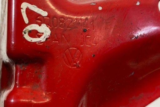 Кріплення переднього крила праве vw polo (9n_) 6q0821141 1.42л дизель