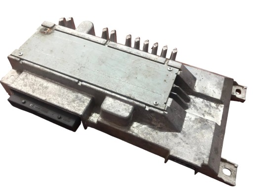 AUDI A4 b9 аудіо підсилювач 8W0035465