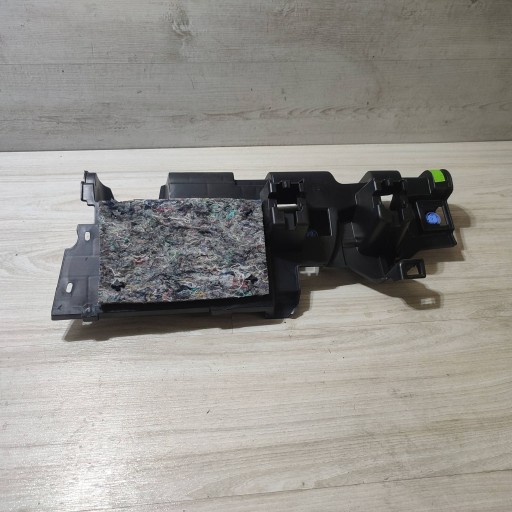 holder right rear part boczka boot Peugeot Rifter 9817586077