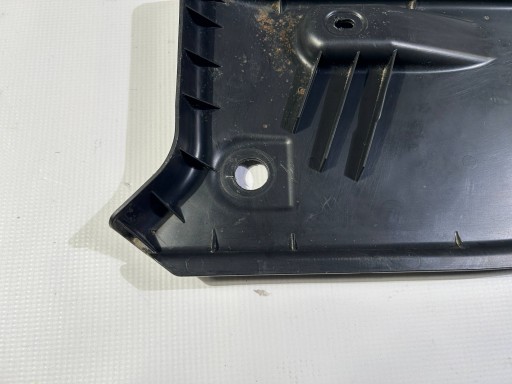 cover front front chassis cover right Chrysler Pacifica 2017