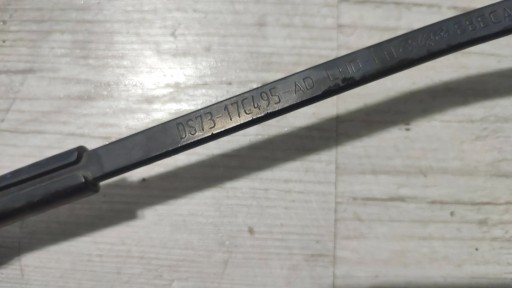 Ford Mondeo MK5 16r 2.0TDCi front side left wiper arm
