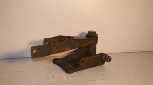 9743250809 - Mercedes atego 815 818 крепление стабилизатора