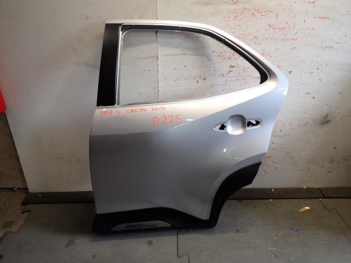 door rear part rear. left TOYOTA YARIS CROSS 2020