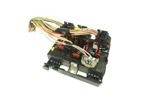 BSM-R05-00 - КОРОБКА BSM МОДУЛЬ R05-00 PEUGEOT 308 PARTNER CITROEN BERLINGO 3 9663100480