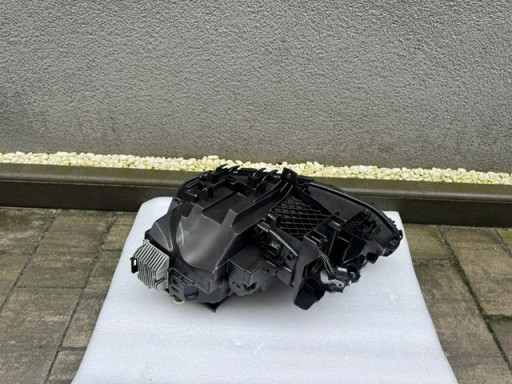 light right BMW 2 G42 Full Led Zlota