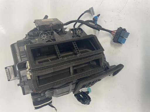 ohřívač EUROPA KPL. RENAULT ARKANA 1.6 E-TECH HYBRYDA 272704163R