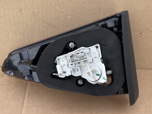 light VW TOURAN 2015-2024 R 5TA945093E left original as new