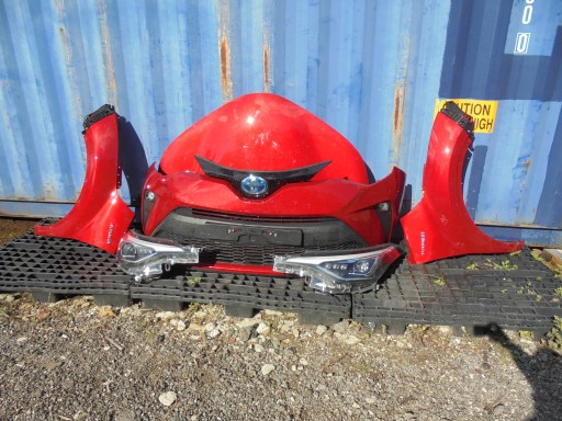 Гибридный передний кузовной комплект Toyota CH-R