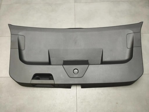 VW Touran III 5T накладка задней крышки 5TA867601C
