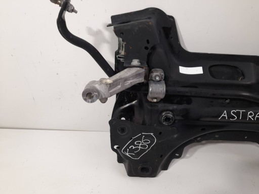 Opel Astra L nápravnice pérování předního 8891113 (K386)