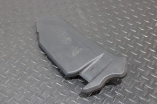 Verschlußstopfen Deckel des Sicherungskastens BMW 6 GT G32 8578818