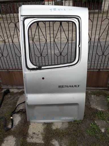 901524671R - ДВЕРІ БАГАЖНИКА ПРАВІ TYNE TRAFIC VIVARO 14-